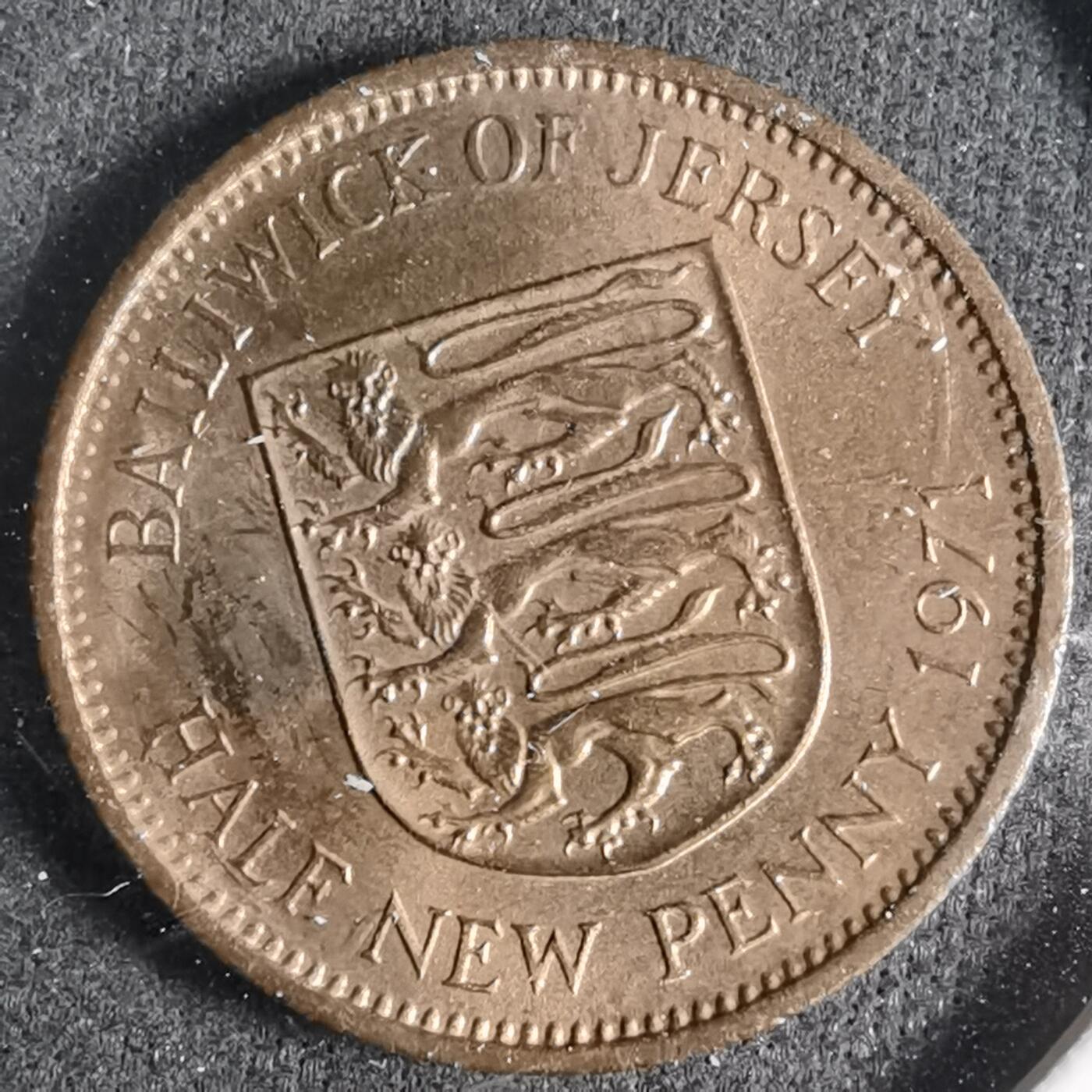 沼泽如烟--第923场 泽西1971年半便士