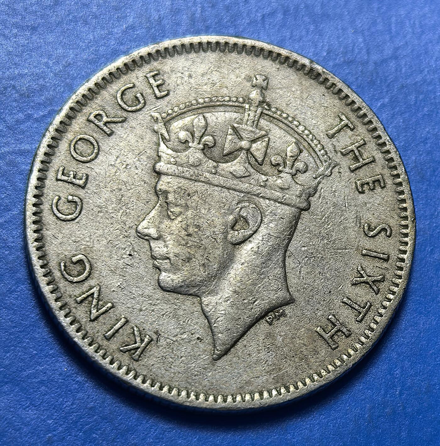 外国优质老铜币银币持续添加中，周六九点倒数截拍，满百包邮，可寄存半年，喜欢朋友微信扫描二维码可直接参拍 毛里求斯1951年1/4卢比