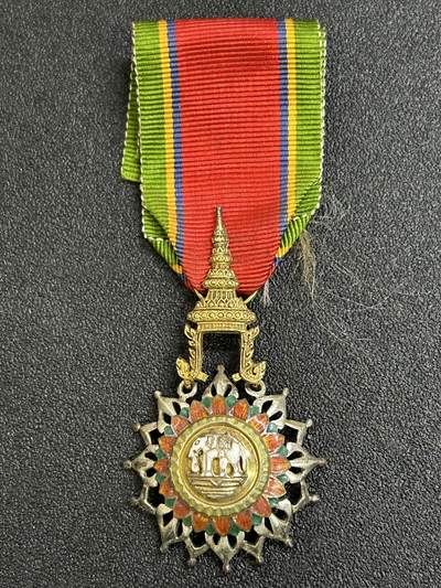 西秦中古拍卖第六十九期 - 泰国骑士级白象勋章 银制 早期版