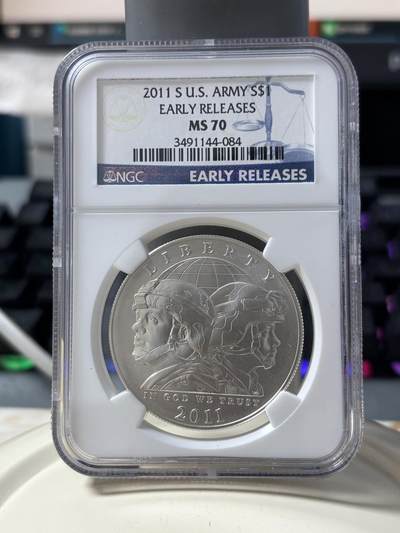 第185期拍卖 - 美国2011年美国陆军1美元磨砂版纪念银币NGCMS70，900银，26.72克，