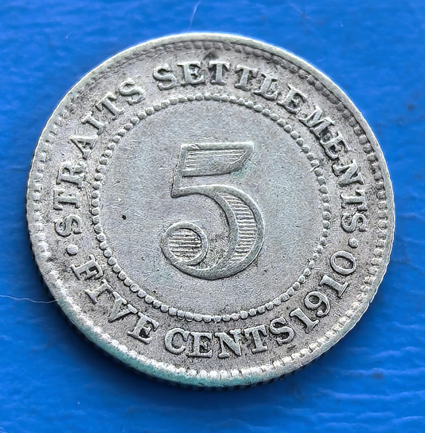 外国优质老铜币银币持续添加中，周六九点倒数截拍，满百包邮，可寄存半年，喜欢朋友微信扫描二维码可直接参拍 少见海峡1910年5分银币