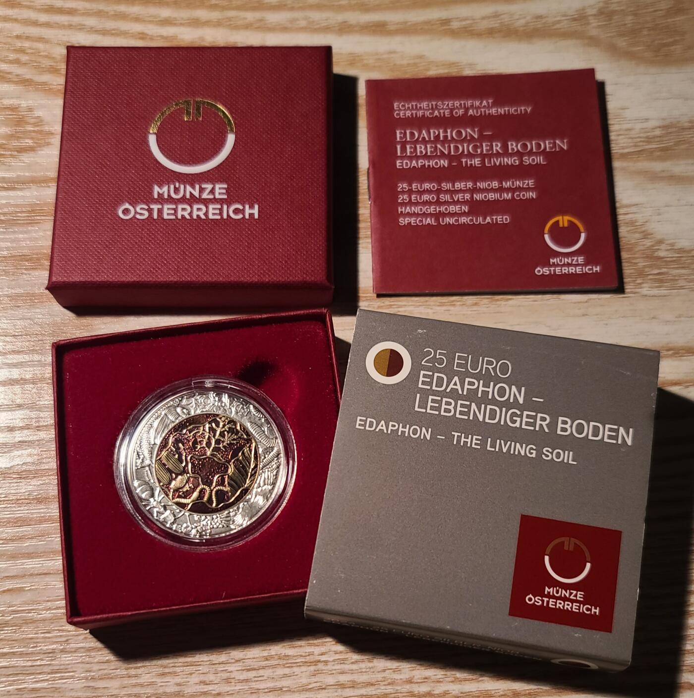 【币将精彩】世界钱币拍卖（2025-12-17） 奥地利2024年土壤微生物25欧元铌币带证书包装