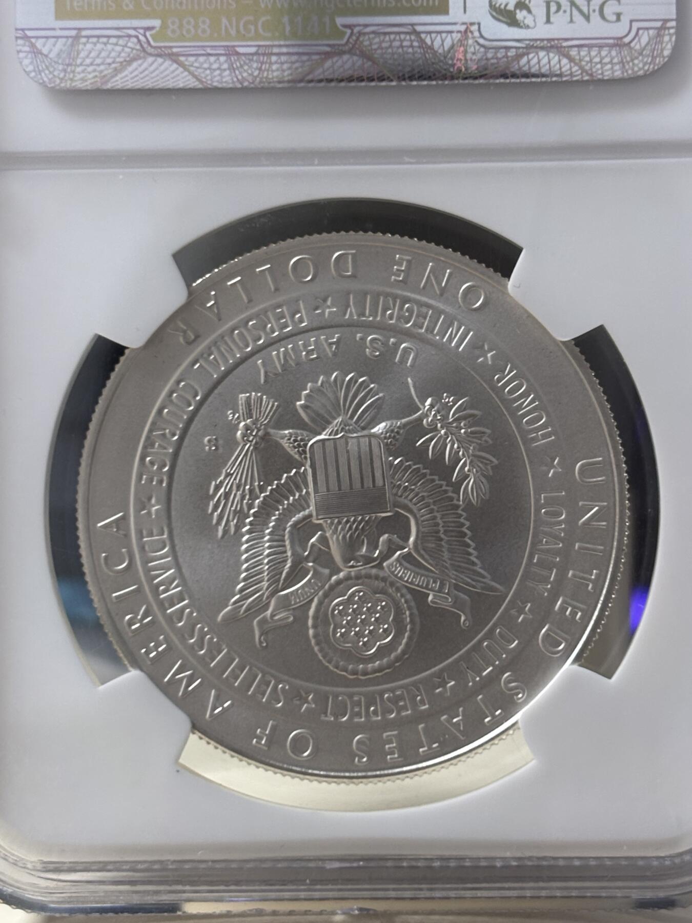 第185期拍卖 美国2011年美国陆军1美元磨砂版纪念银币NGCMS70，900银，26.72克，