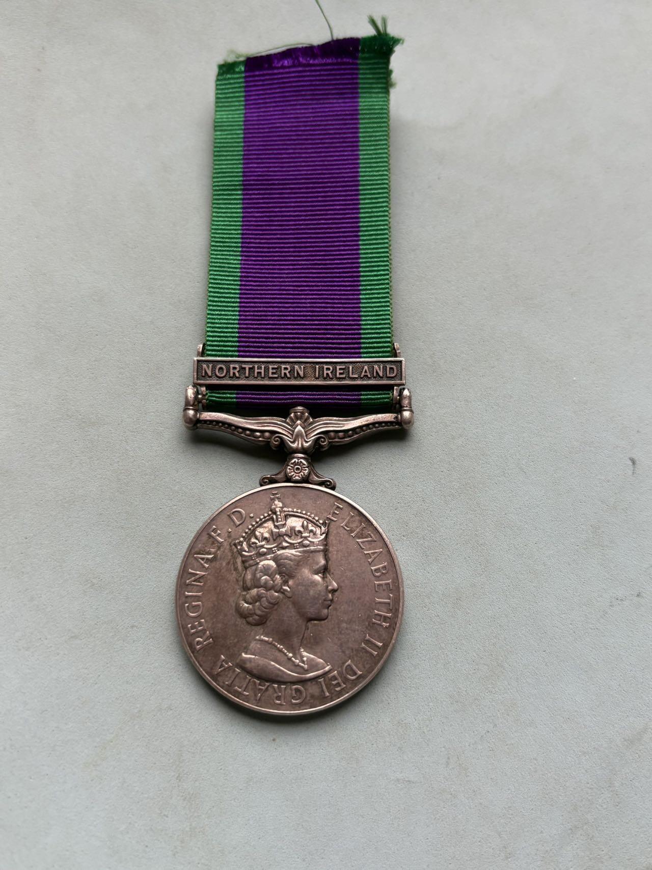 盛世勋华——号角文化勋章邮票专场拍卖第292期 英国常规服役奖章 伊丽莎白二世版 带北爱尔兰条 银制带刻名 