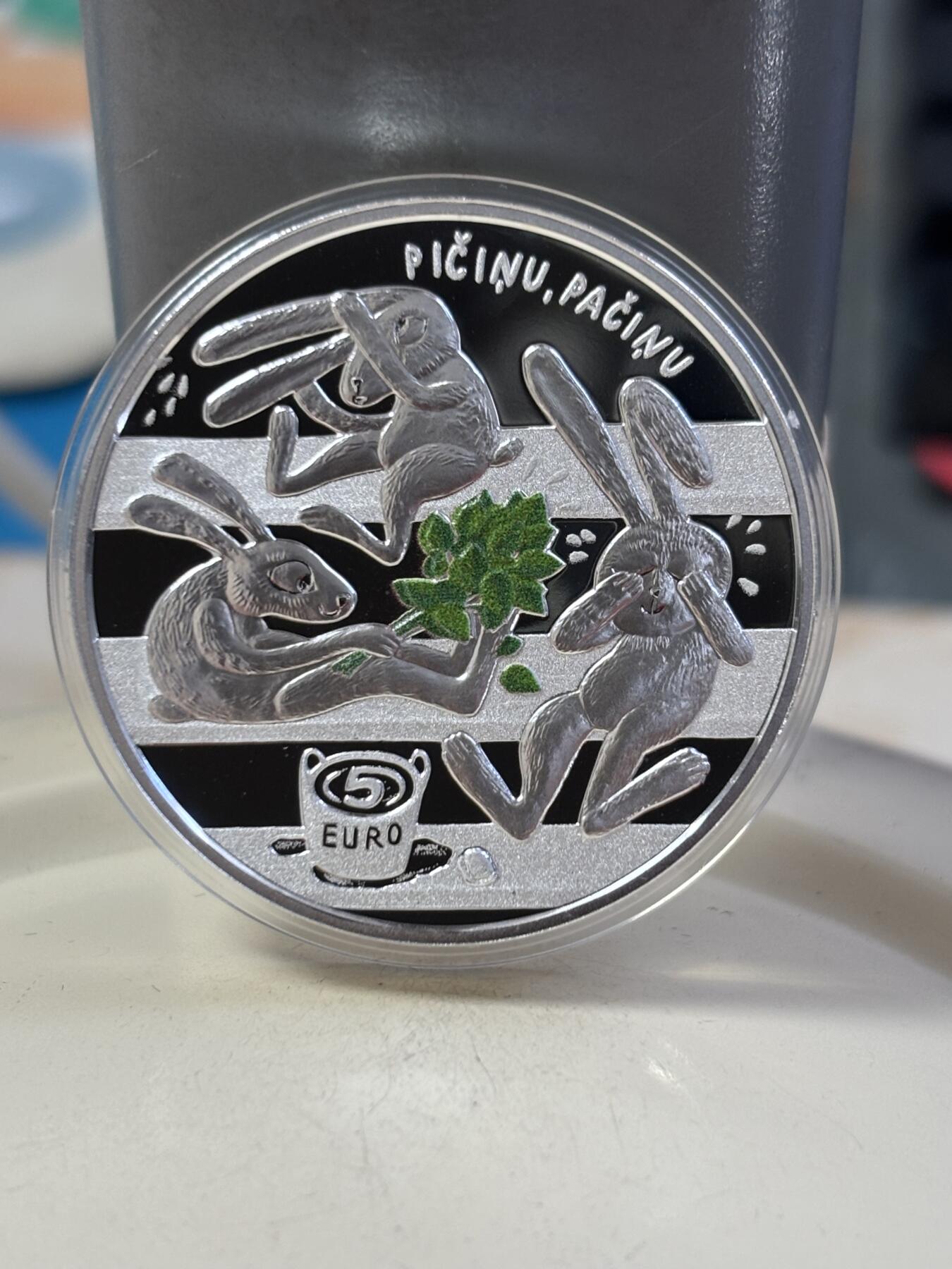 第185期拍卖 拉脱维亚2024年发行快乐童年局部彩色精制银币，999银，22克，发行4000枚