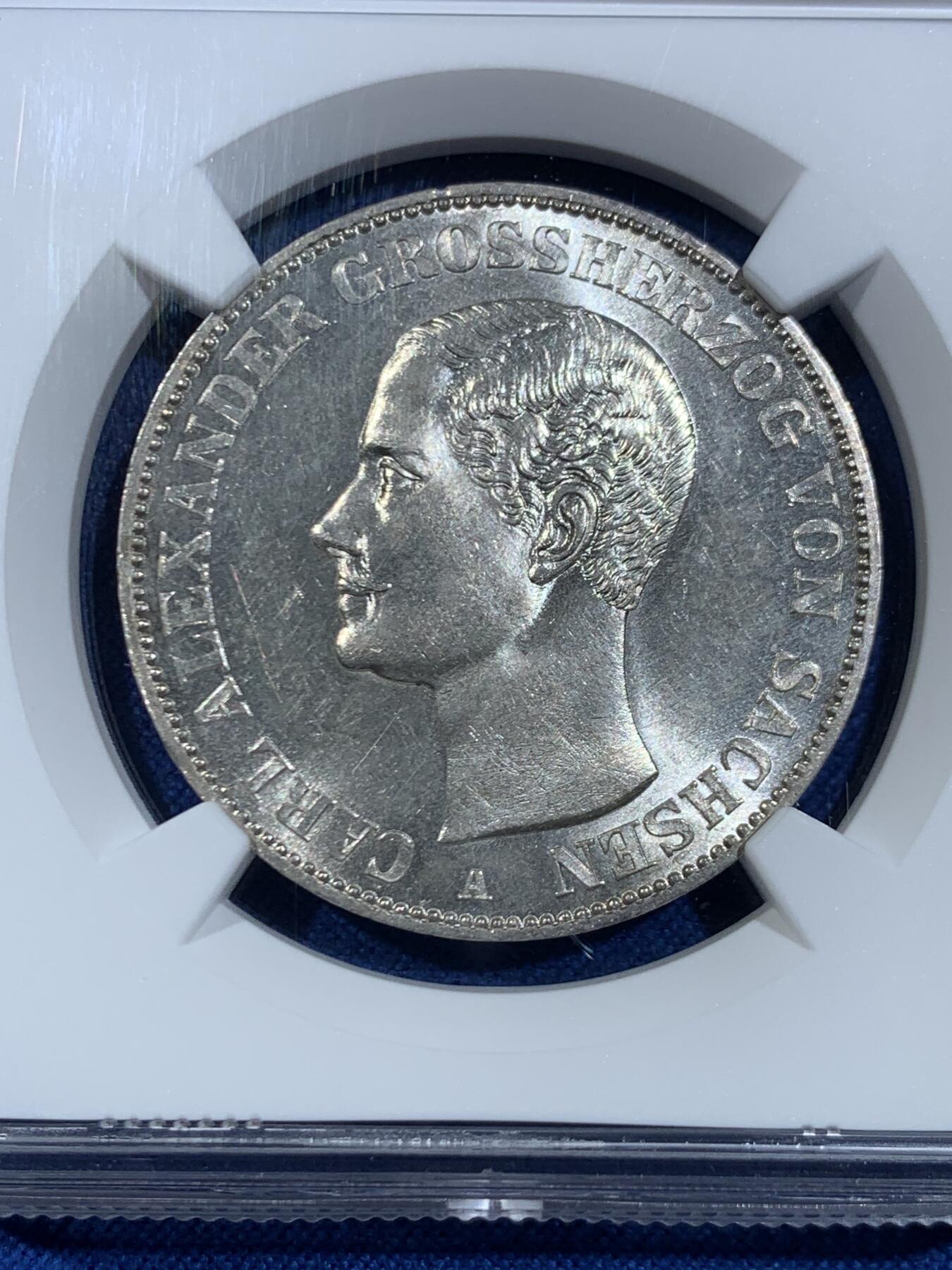 《竞宝斋》第445场 周日，周一，2场连拍 （全场包邮） 冠军分 NGC MS64 德国 1866年 萨克森-魏玛-埃森纳赫纹章泰勒 令人惊叹的细节工艺 十字车轮光更显不易 难以逾越的状态