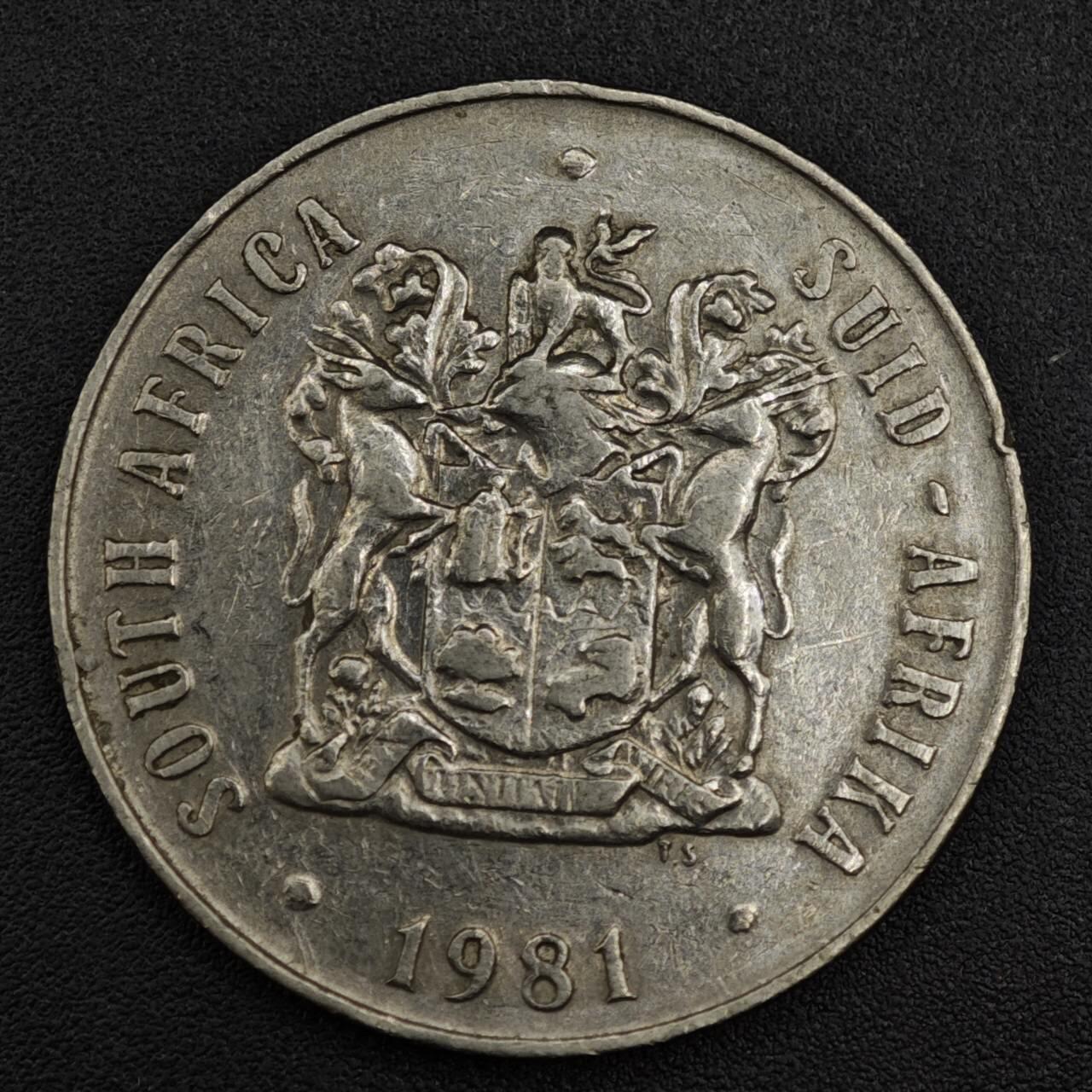 【淘币小摊】实时拍第八百二十一拍   散币场   满百包邮可预留二周 每周一统一发货   南非1981年50分镍币