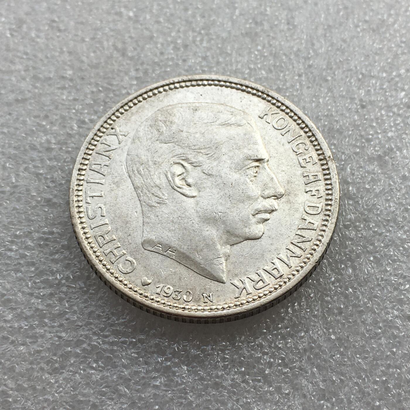 世界钱币专场拍卖 每周二开拍 稀少好品 丹麦1930年国王60周年大寿2克朗银币