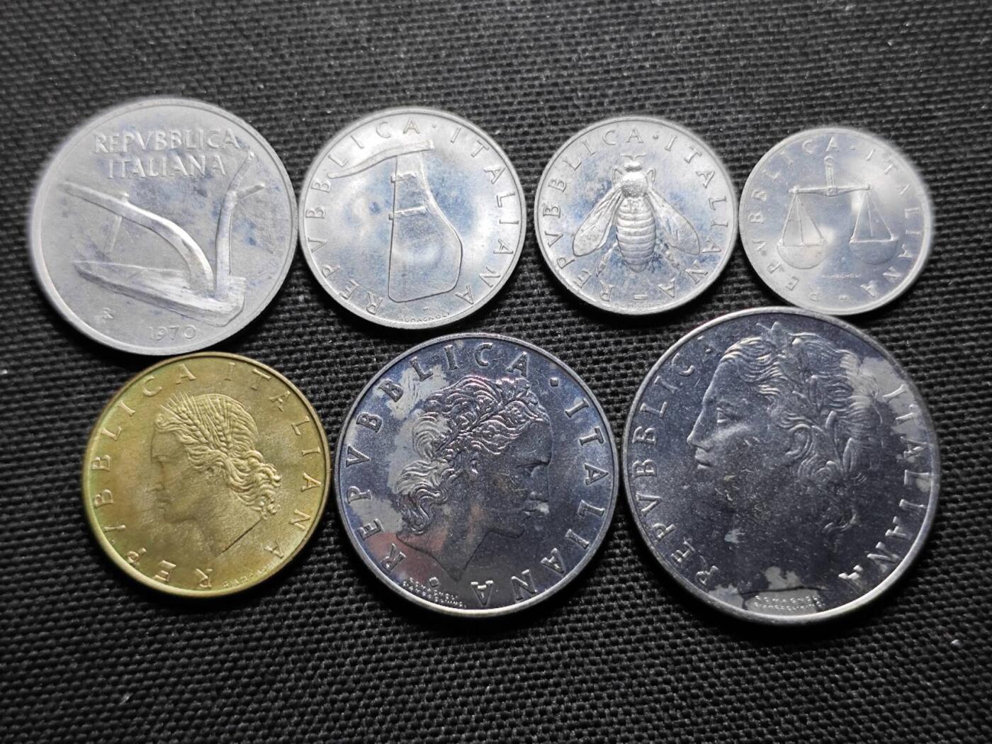 KK钱币收藏小铺 第375期  2月预留时间 周末发货  1970意大利清年一套