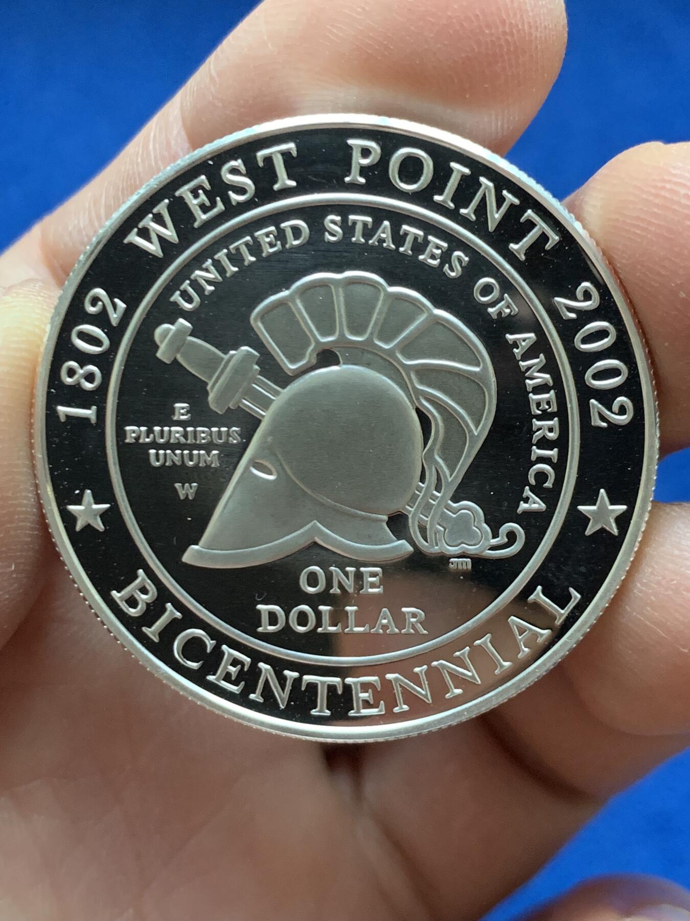 《竞宝斋》第445场 周日，周一，2场连拍 （全场包邮） 美国2002年西点军校建立200周年纪念1美元银币（26.73克/38.1mm/900银）