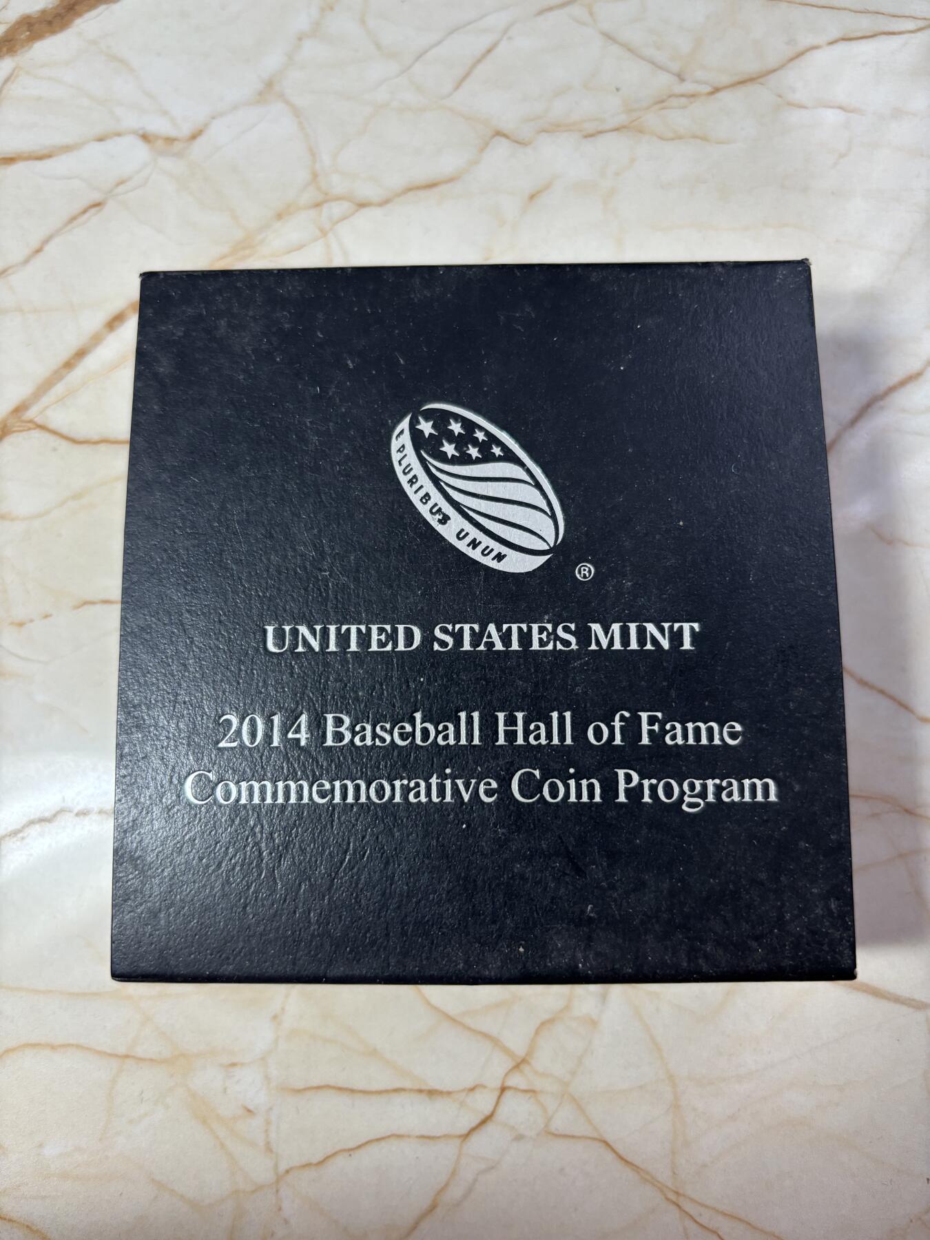 第185期拍卖 获奖美国2014年棒球名人堂75周年弧面曲面银币，26.73克，900银，有氧化