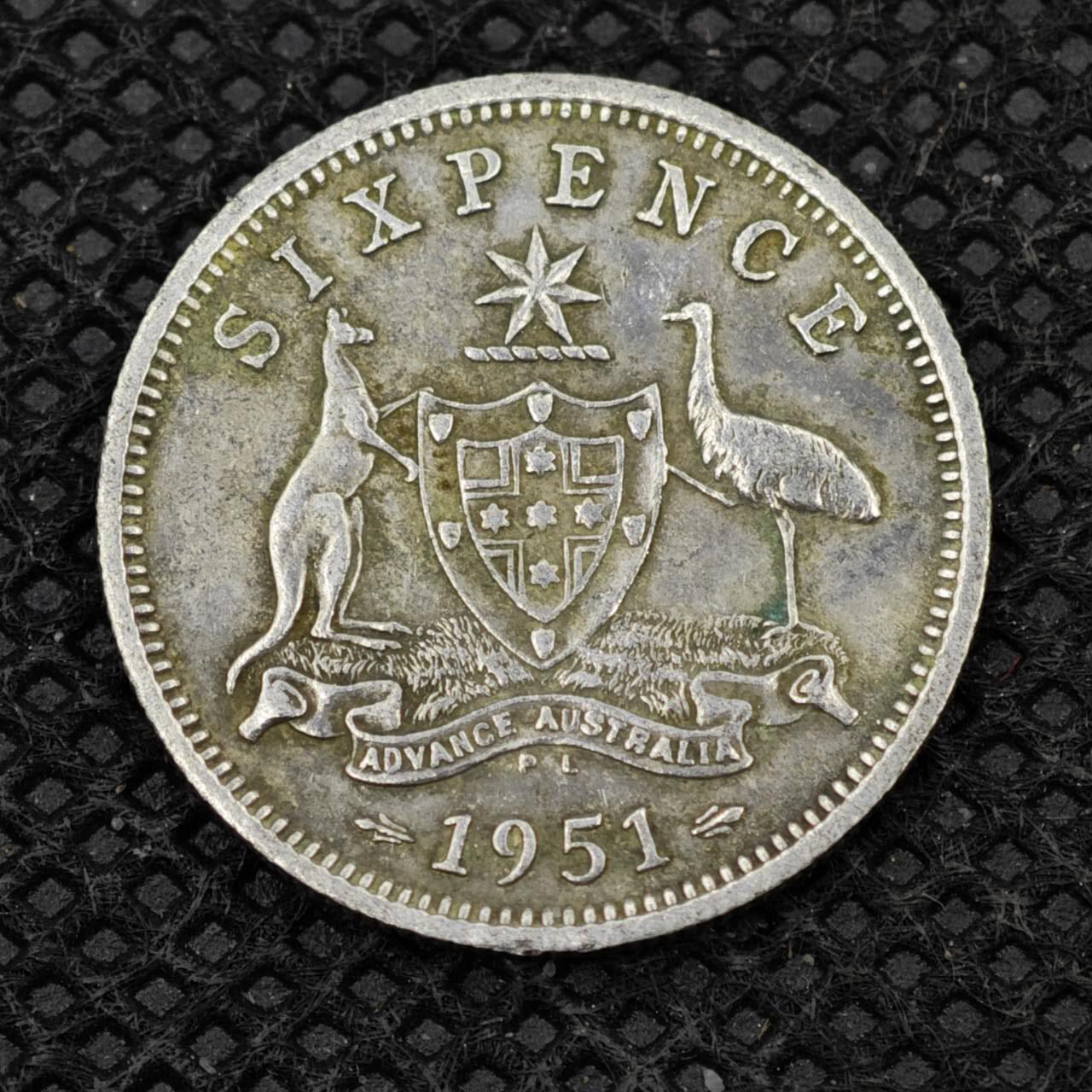 【淘币小摊】限时拍第八百二十四拍  小银币场  满百包邮可预留两周  周一统一发货      澳大利亚1951年乔治六世6便士银币