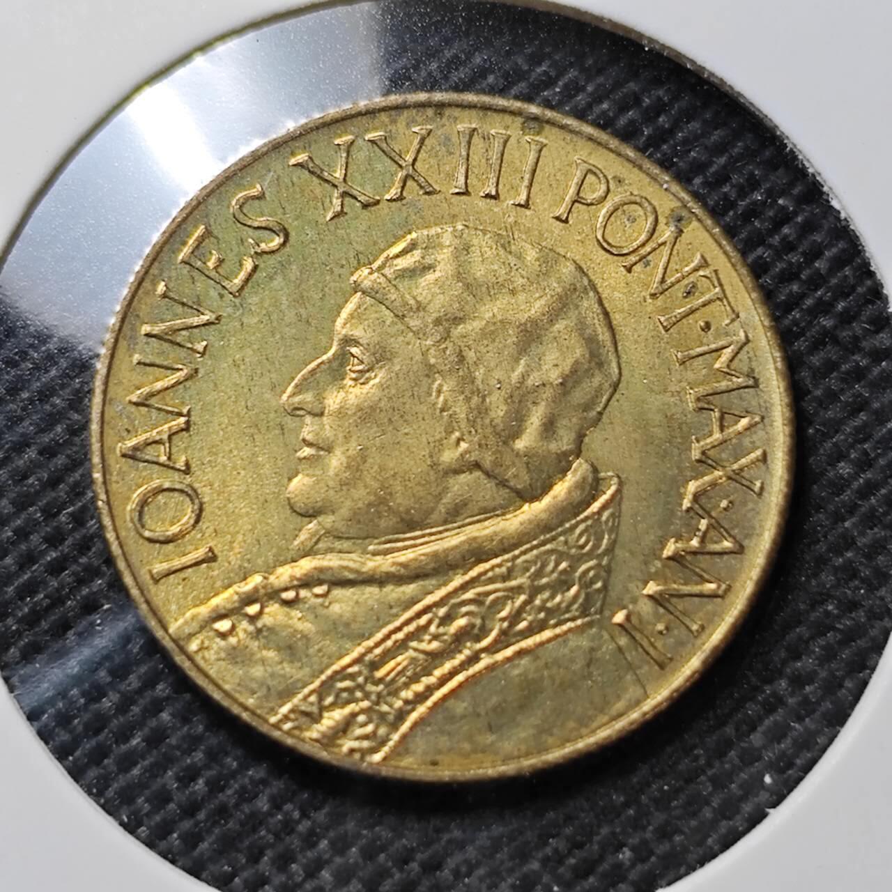 KK钱币收藏小铺 第375期  2月预留时间 周末发货  梵蒂冈20里拉 好品