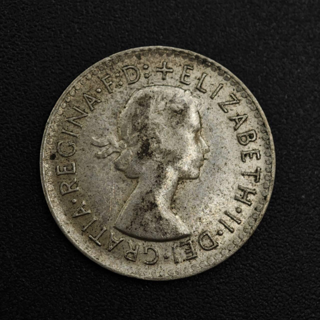 【淘币小摊】实时拍第八百二十一拍   散币场   满百包邮可预留二周 每周一统一发货   澳大利亚1964年伊丽莎白二世3便士银币