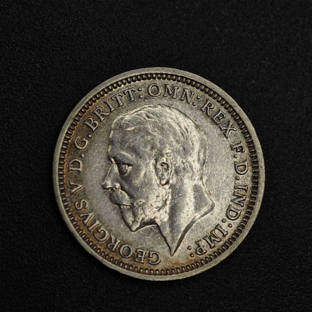 【淘币小摊】实时拍第八百二十一拍   散币场   满百包邮可预留二周 每周一统一发货   英国1935年乔治五世3便士银币