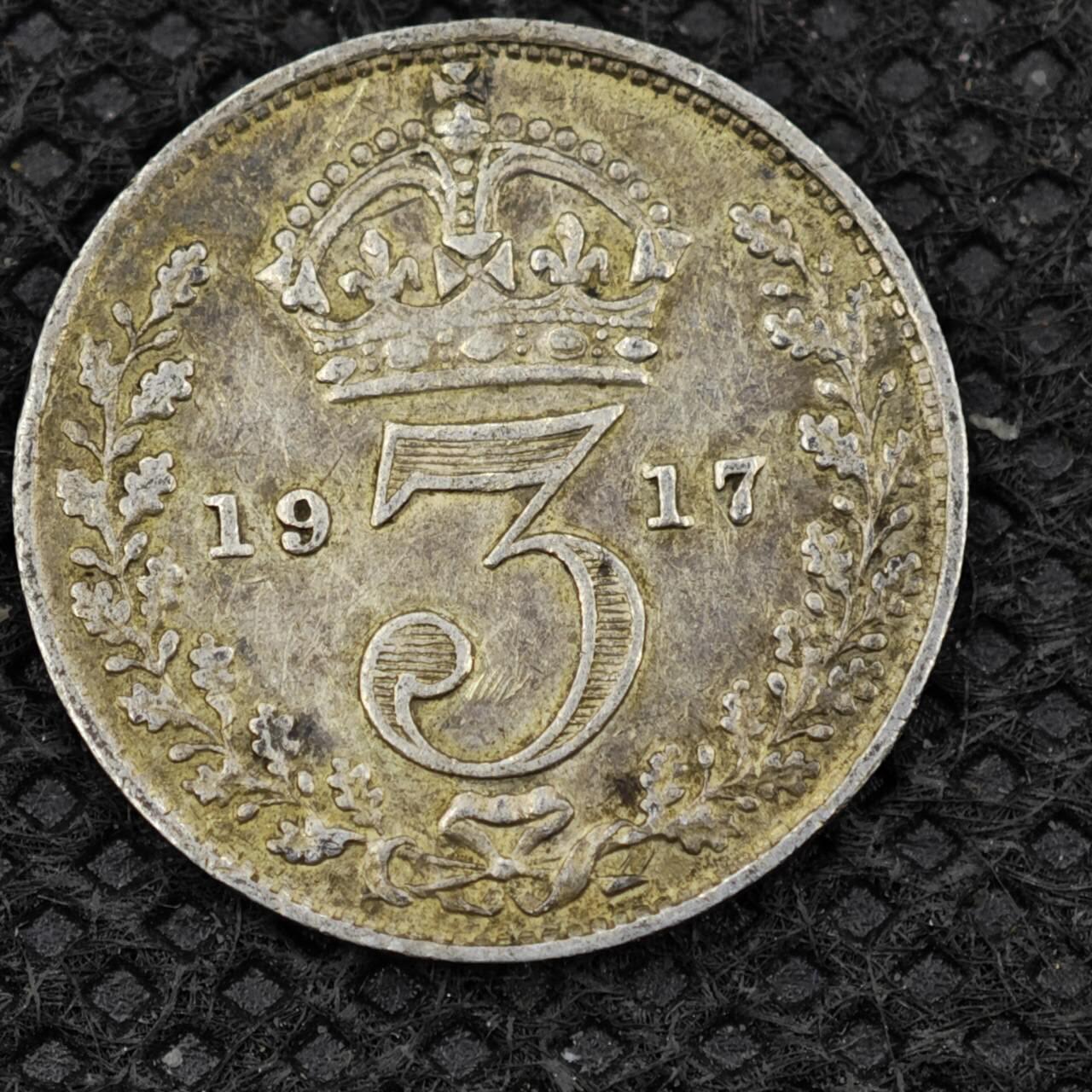 【淘币小摊】限时拍第八百二十四拍  小银币场  满百包邮可预留两周  周一统一发货       英国1917年乔治五世3便士银币
