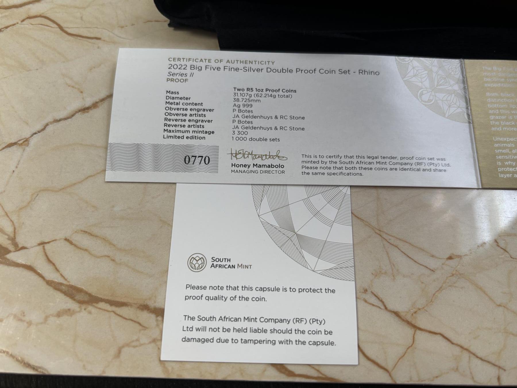 第185期拍卖 南非2022年非洲五霸系列犀牛5兰特精制纪念银币2枚套，999银，1盎司*2，发行1000套