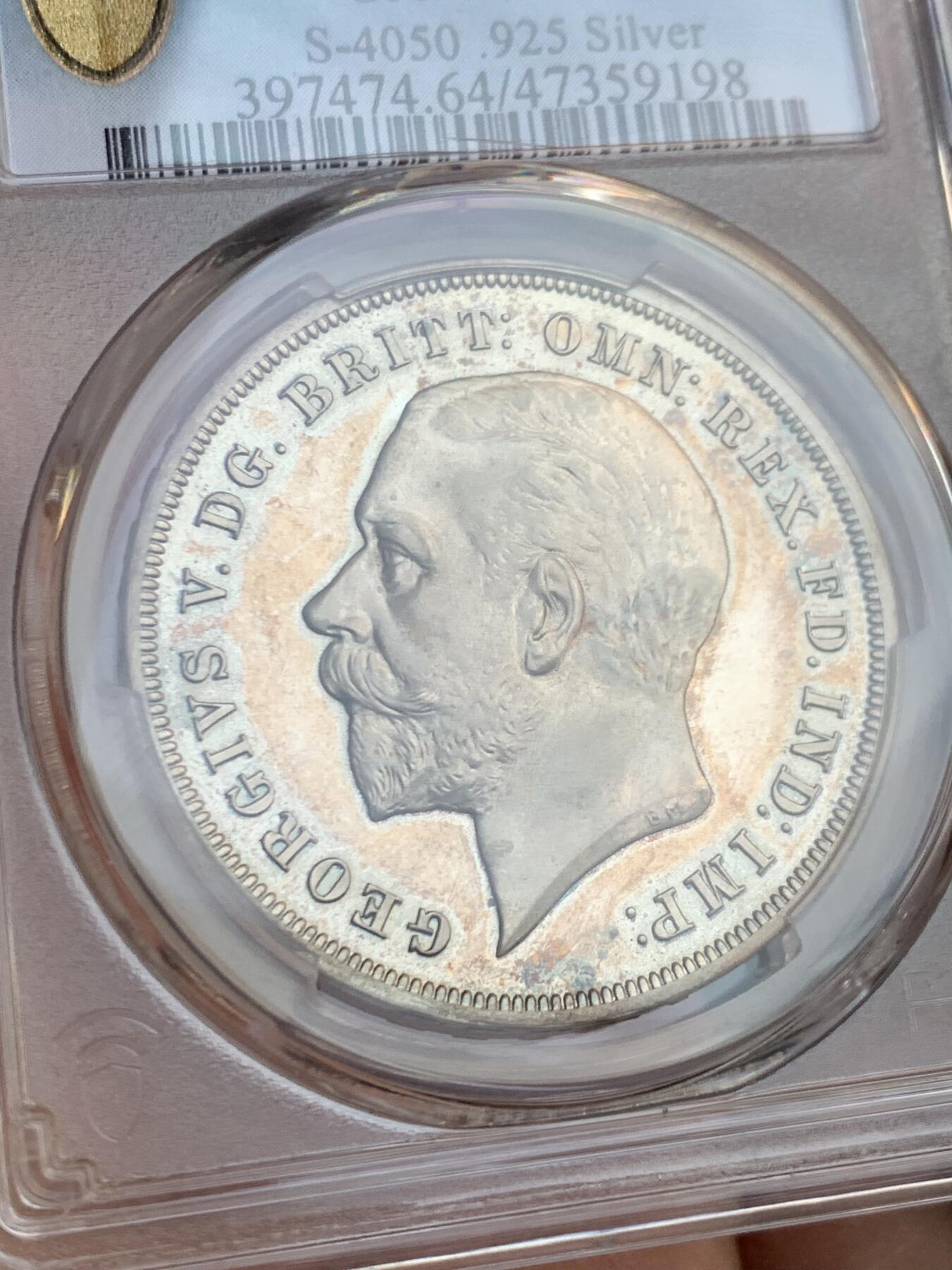 《竞宝斋》第445场 周日，周一，2场连拍 （全场包邮） PCGS PR64CAM 英国1935年精制木马剑，浮雕版，铸量2500枚，人像犀利，背面图案深刻，带原盒。