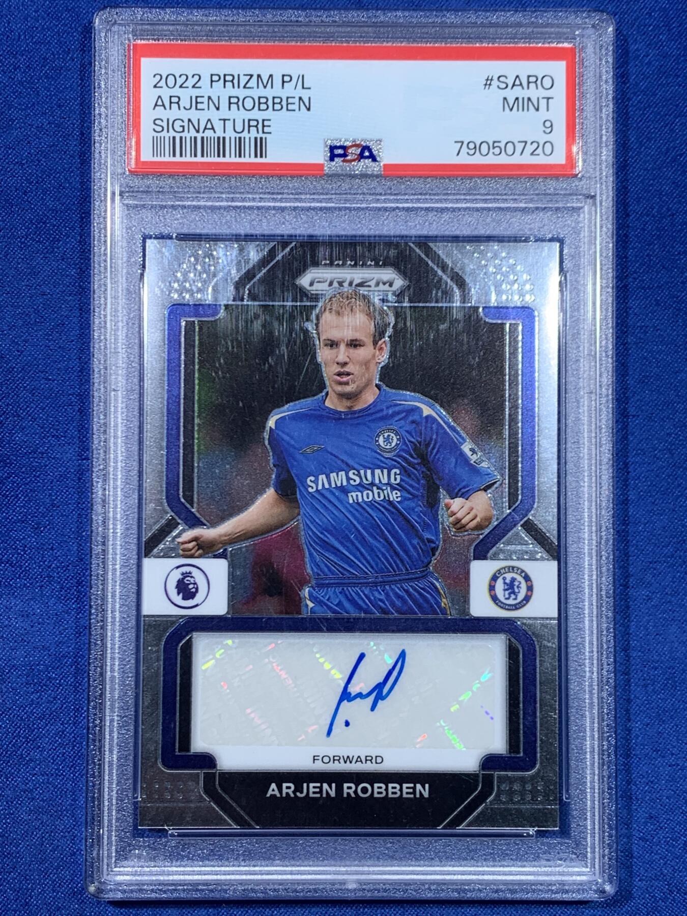 《竞宝斋》第445场 周日，周一，2场连拍 （全场包邮） 2022年 帕尼尼 prizm 小飞侠罗本贴签，PSA 9，童年实况足球的记忆，边路内切的致胜法宝。