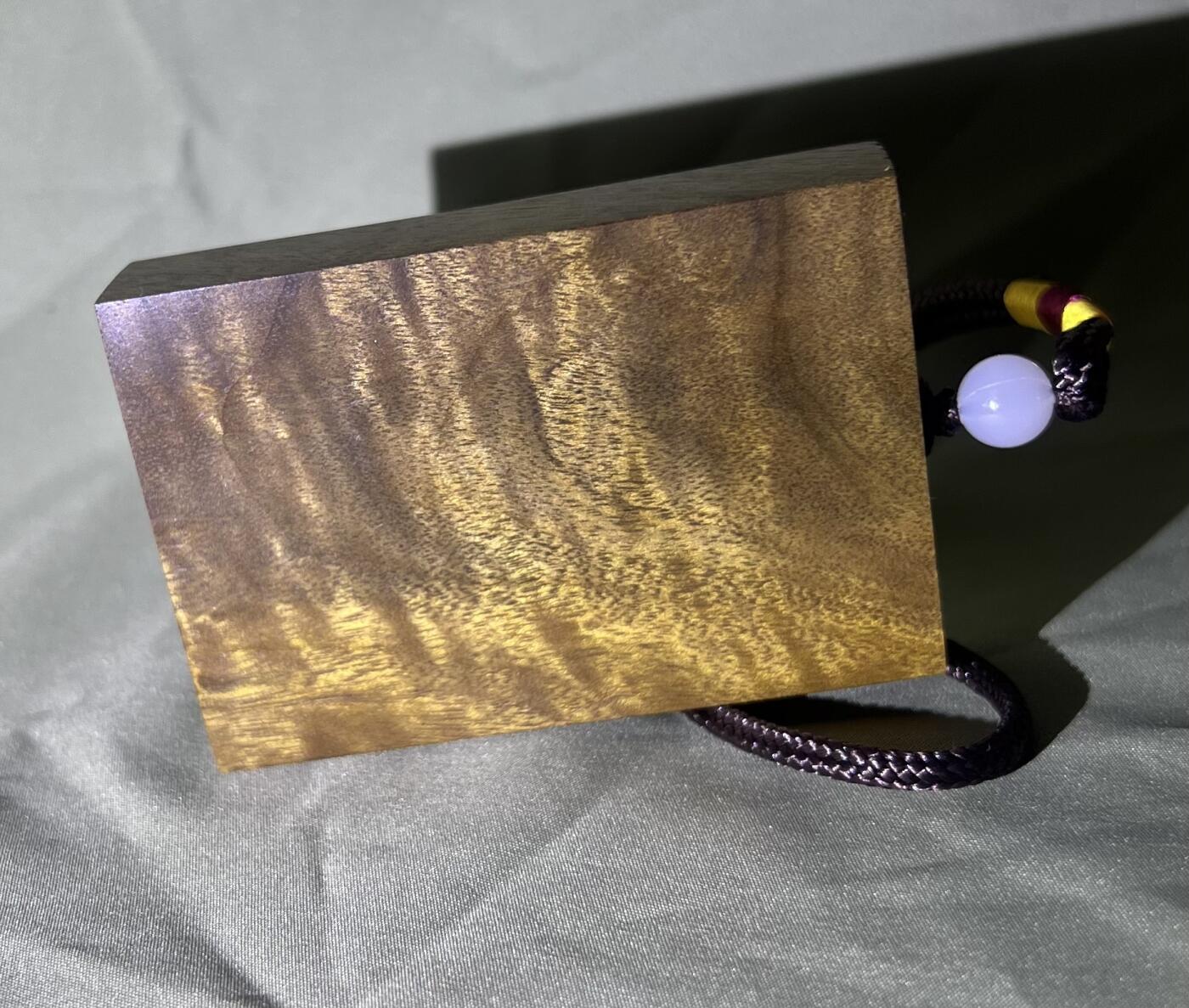 零元拍：金丝楠水波金丝牌子，香喷喷的小金砖，金光闪闪，46.5/69/14MM