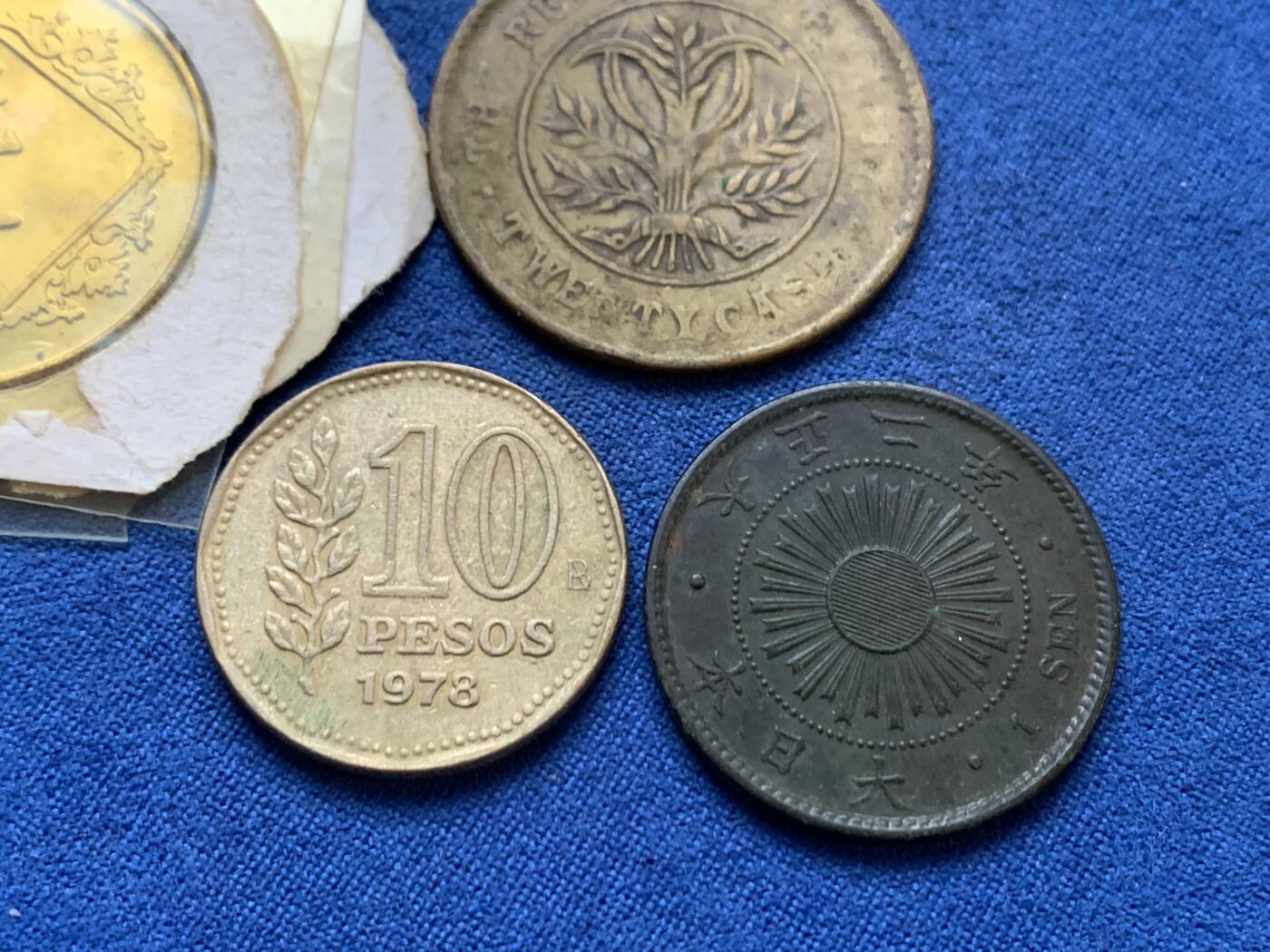 《竞宝斋》第445场 周日，周一，2场连拍 （全场包邮） 五枚一组 纪念币章 细节见图