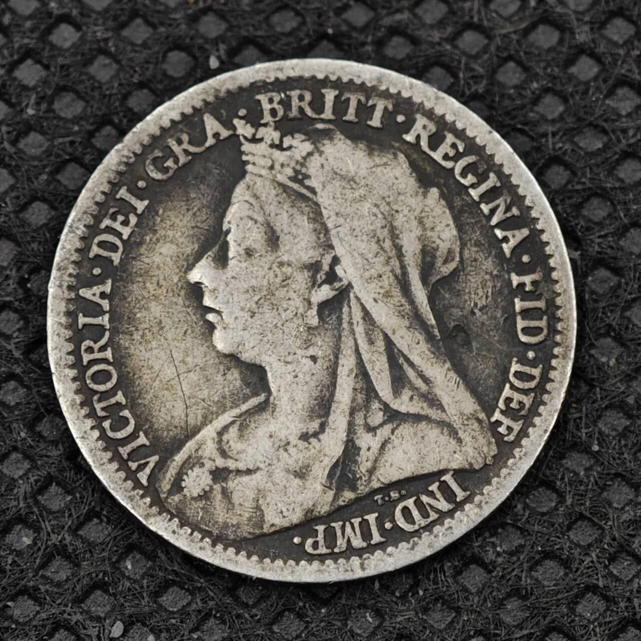 【淘币小摊】限时拍第八百二十四拍  小银币场  满百包邮可预留两周  周一统一发货     英国1898年维多利亚3便士银币