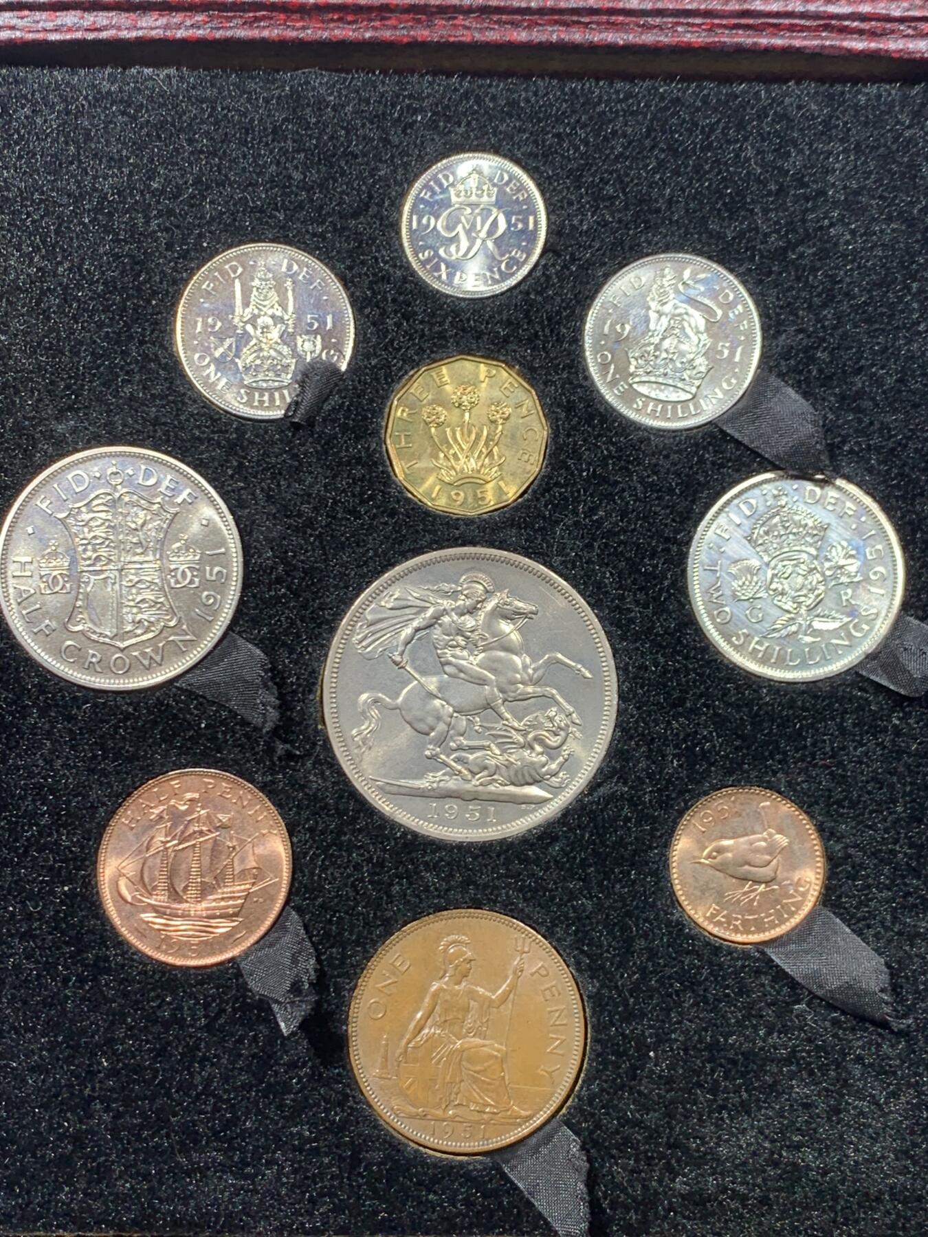 《竞宝斋》第445场 周日，周一，2场连拍 （全场包邮） 英国1951年乔治六世套币，少见原盒装，发行量2万套，细节见图。