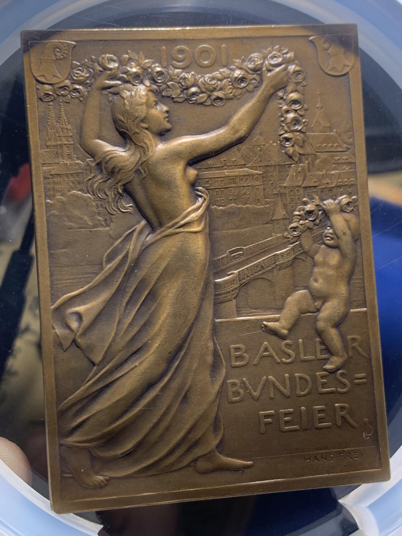 《竞宝斋》第445场 周日，周一，2场连拍 （全场包邮） 唯一冠军分 NGC MS65BN 瑞士1901年巴塞尔纪念加入瑞士联邦400周年方形大铜章 37X50MM 少见瑞士方形大规格纪念铜章 超大加厚盒