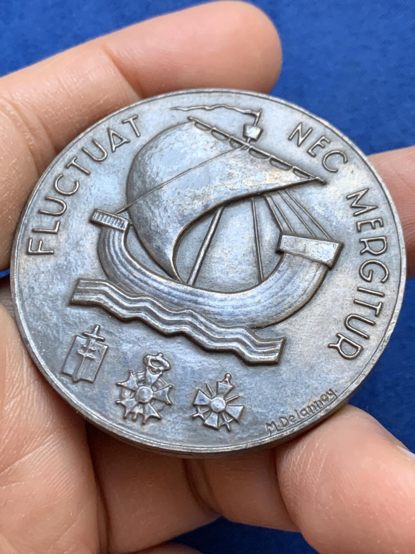 《竞宝斋》第445场 周日，周一，2场连拍 （全场包邮） 法国巴黎市镀银大铜章 直径49.7mm 重量71.9g 丰饶角铜标