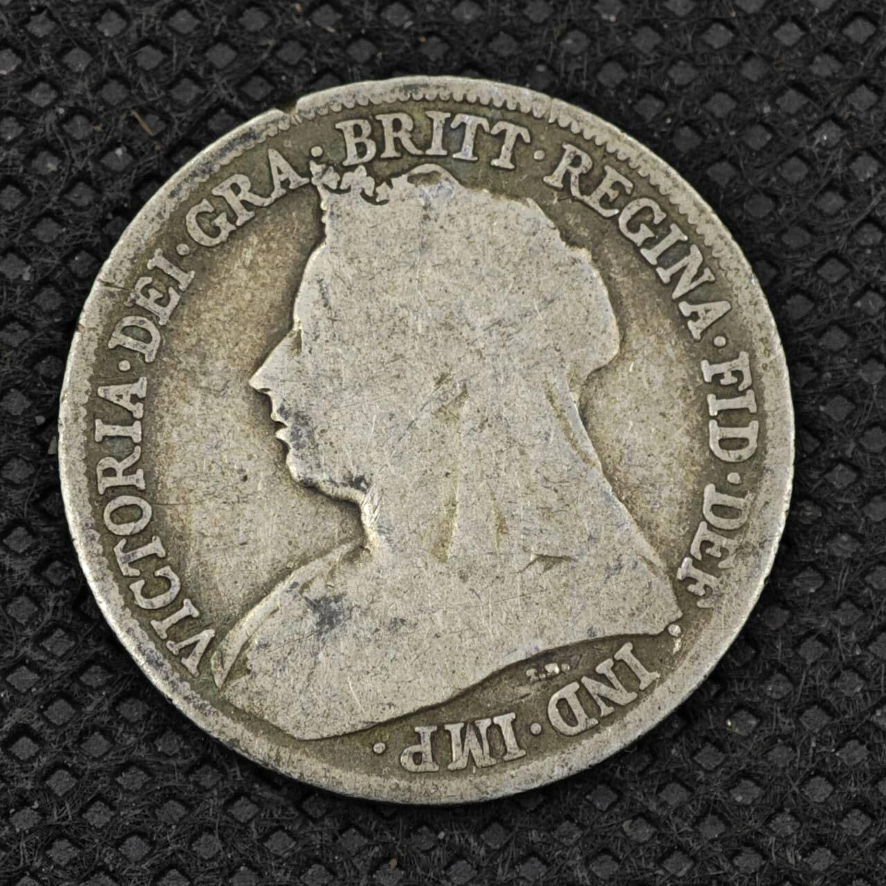 【淘币小摊】限时拍第八百二十四拍  小银币场  满百包邮可预留两周  周一统一发货   英国1897年维多利亚一先令银币