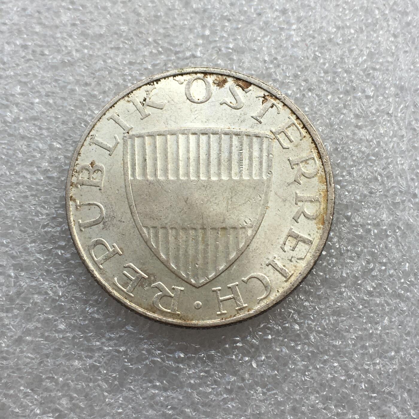 世界钱币专场拍卖 每周二开拍