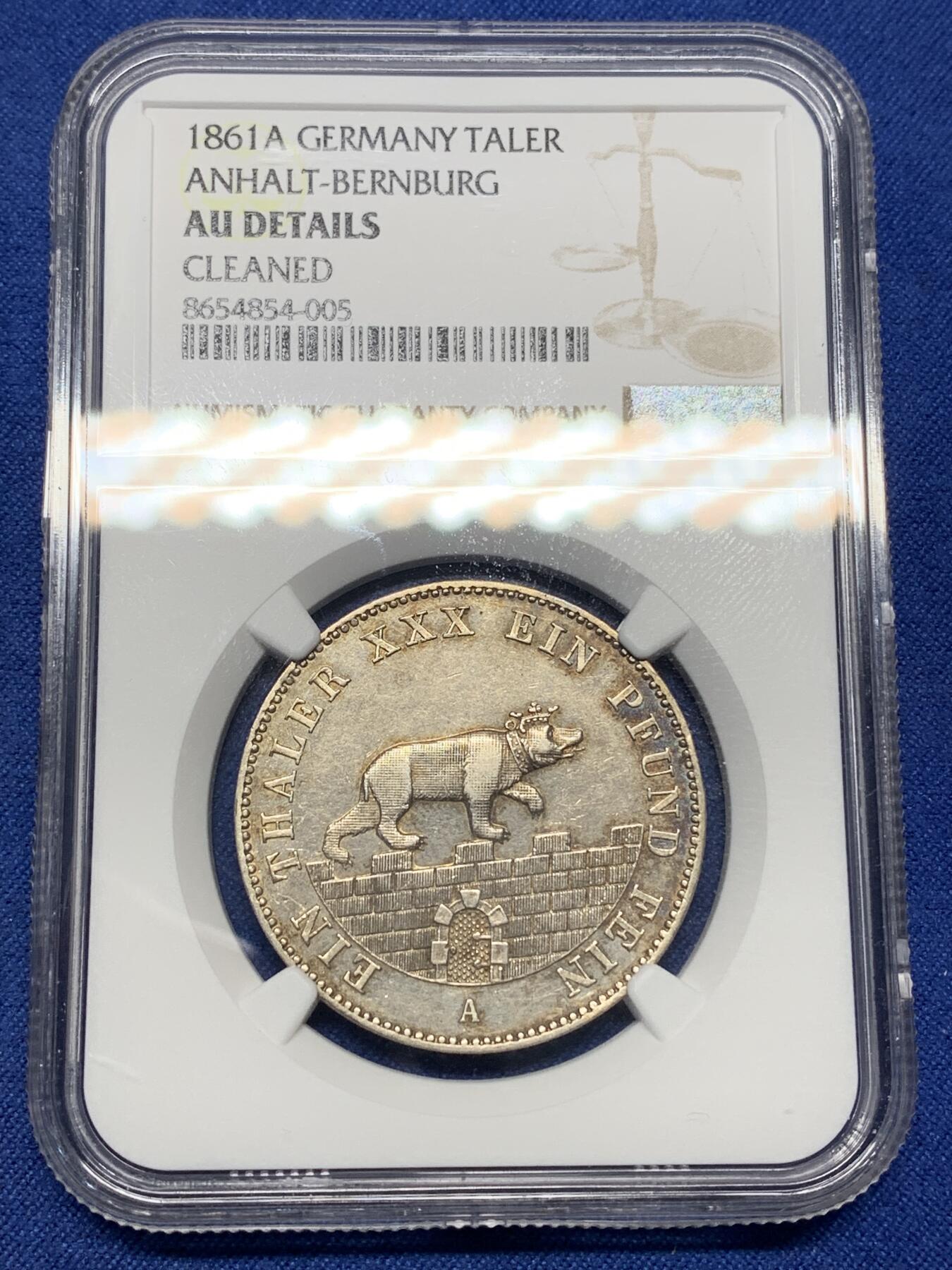 《竞宝斋》第445场 周日，周一，2场连拍 （全场包邮） NGC AUD 德国 1861年 1泰勒 银币 安哈特小熊爬墙 经典设计