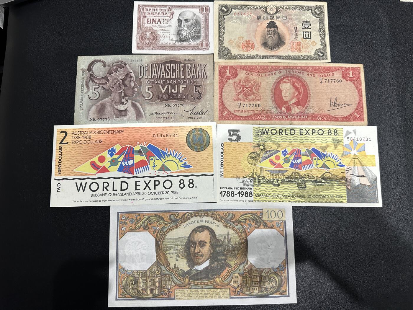 《外钞收藏家》第五百九十二期（精选场）（本平台长期征集拍品、欢迎藏友们联系合作） 西班牙、日元、法郎等 七张一起 非全新 品相如图