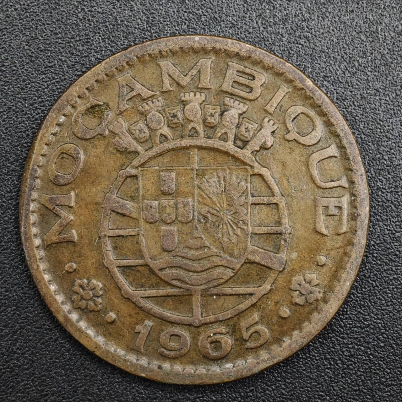 【淘币小摊】实时拍第八百二十一拍   散币场   满百包邮可预留二周 每周一统一发货   莫桑比克1965年1埃斯库多铜币