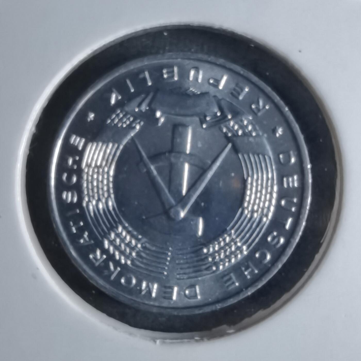 沼泽如烟--第924场 东德1968年1芬尼