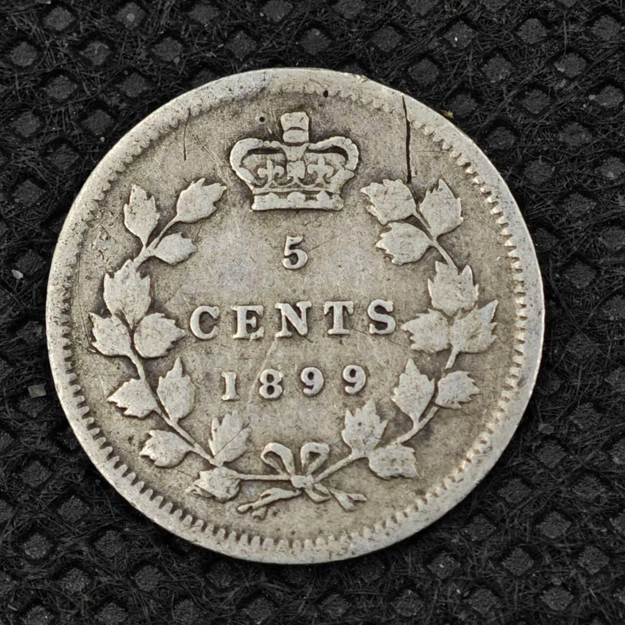 【淘币小摊】限时拍第八百二十四拍  小银币场  满百包邮可预留两周  周一统一发货   加拿大1899年维多利亚5分银币