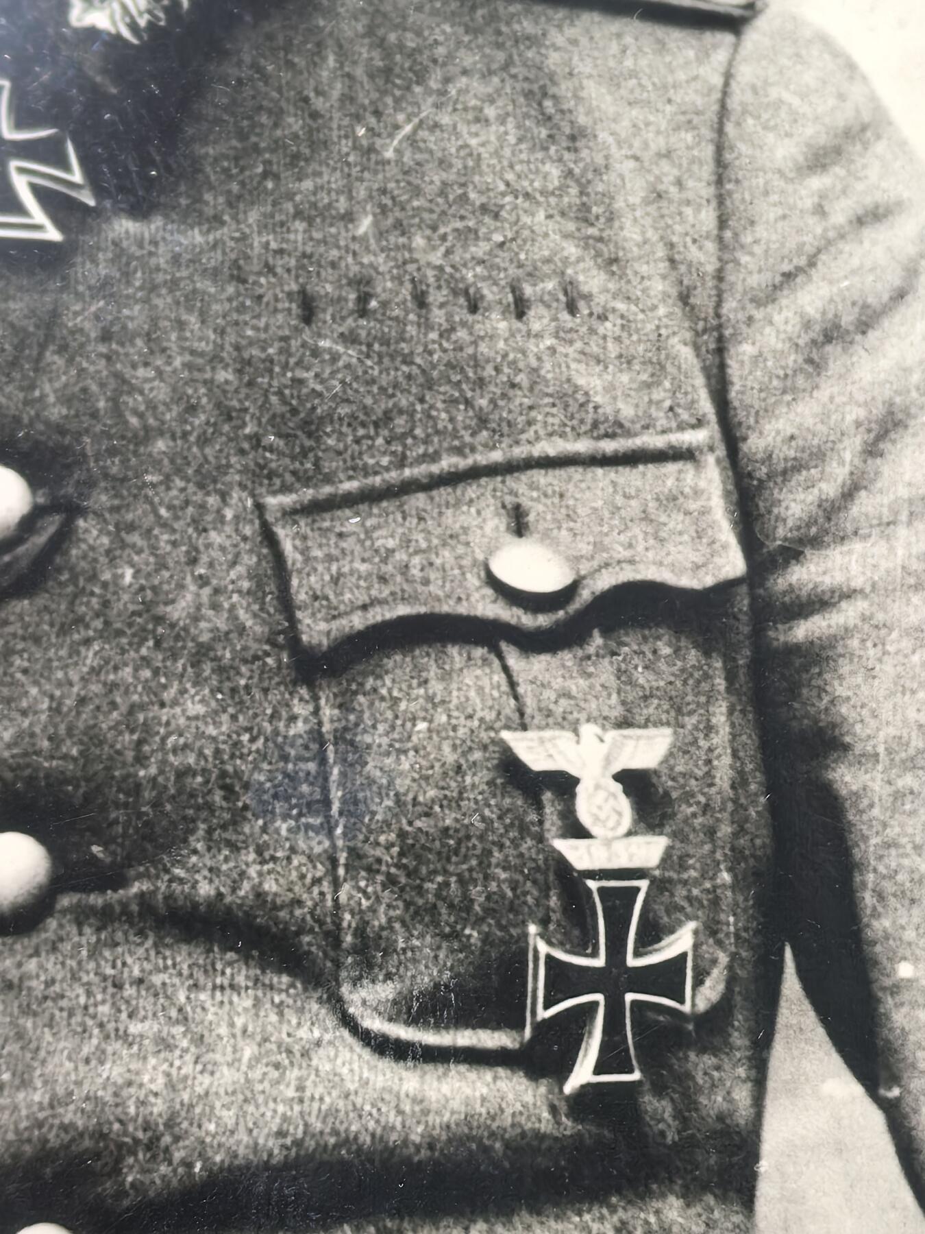 盛世勋华——号角文化勋章邮票专场拍卖第292期 德国（1939）橡叶骑士十字勋章获得者步兵上将瓦尔特·梅茨勒照片 佩戴骑士十字勋章/大德意志十字勋章/一战一级铁十字勋章及勋饰等