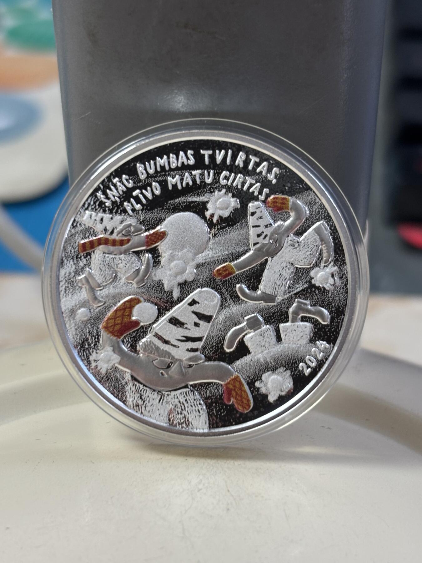 第185期拍卖 拉脱维亚2024年发行快乐童年局部彩色精制银币，999银，22克，发行4000枚