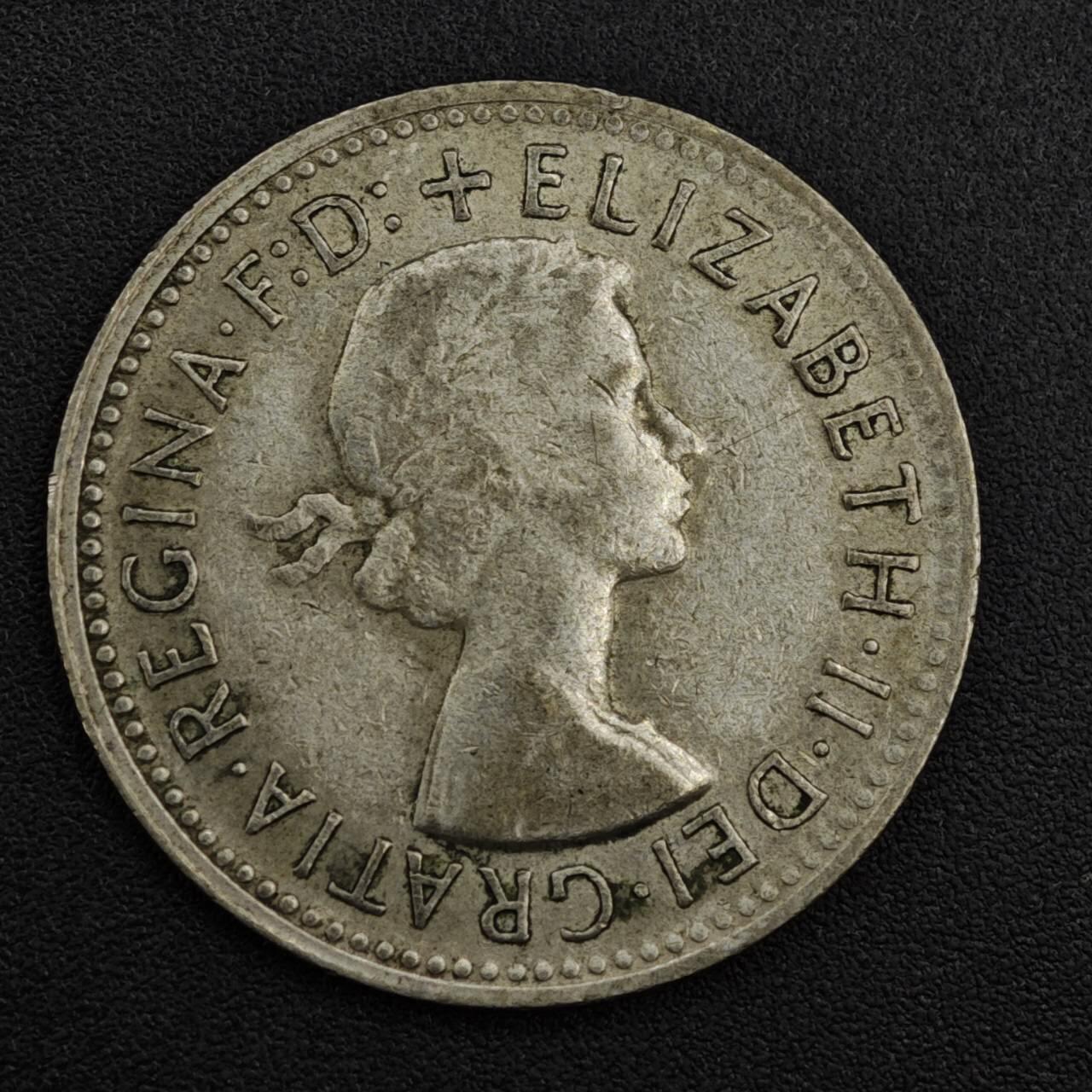 【淘币小摊】实时拍第八百二十一拍   散币场   满百包邮可预留二周 每周一统一发货   澳大利亚1957年伊丽莎白二世一先令绵羊银币