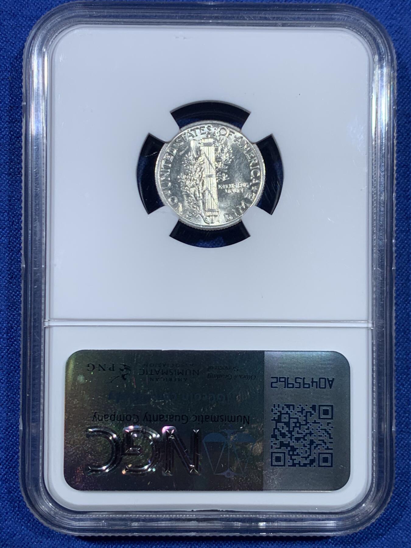 《竞宝斋》第445场 周日，周一，2场连拍 （全场包邮） NGC MS63 美国1942年小飞人10分银币，原光品相，正面经典墨丘利图案，背面法西斯束棒，是兼具美观和收藏的高性价比品种