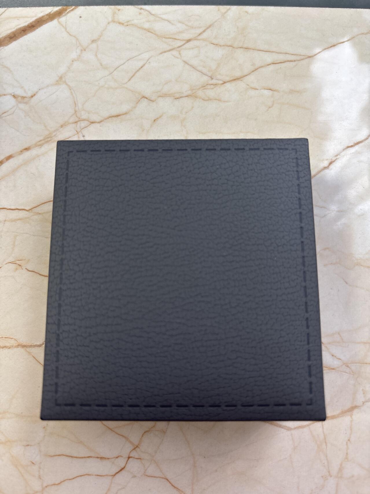 第185期拍卖 加纳2024年航天系列太空漫步钛金属彩色纪念币,发行1500枚