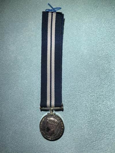 盛世勋华——号角文化勋章邮票专场拍卖第292期 - 英国卓越服役奖章迷你章 乔治六世版 少见