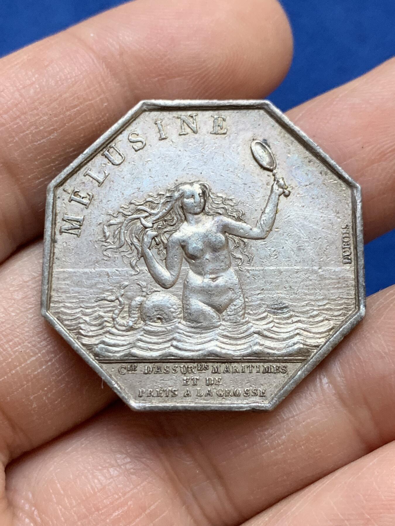 《竞宝斋》第445场 周日，周一，2场连拍 （全场包邮） 法国海妖八角银质代币 原味包浆 好品好状态 16.8克 33mm 神灯边铭 细节见图