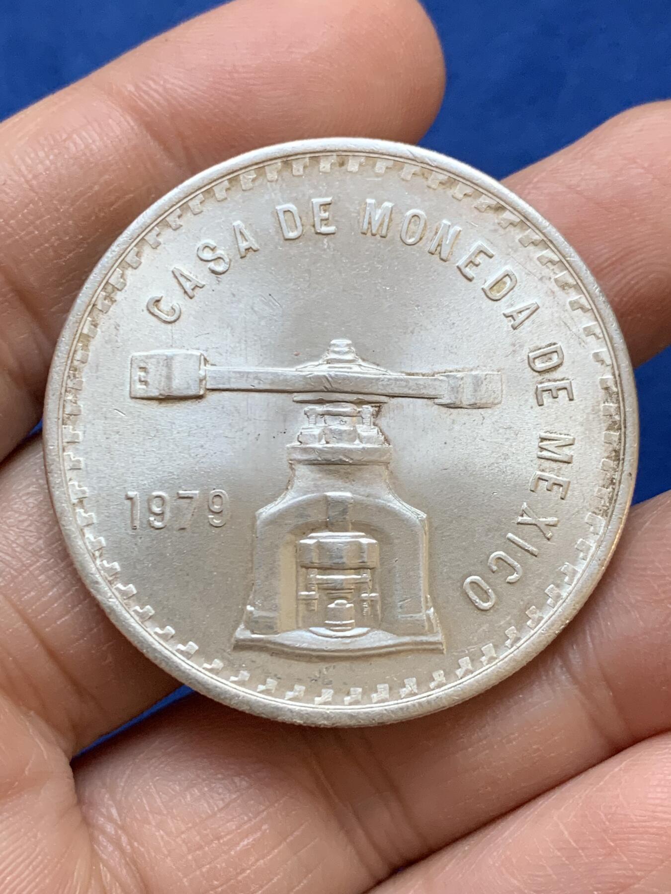 《竞宝斋》第445场 周日，周一，2场连拍 （全场包邮） 墨西哥1979年铸币机银币