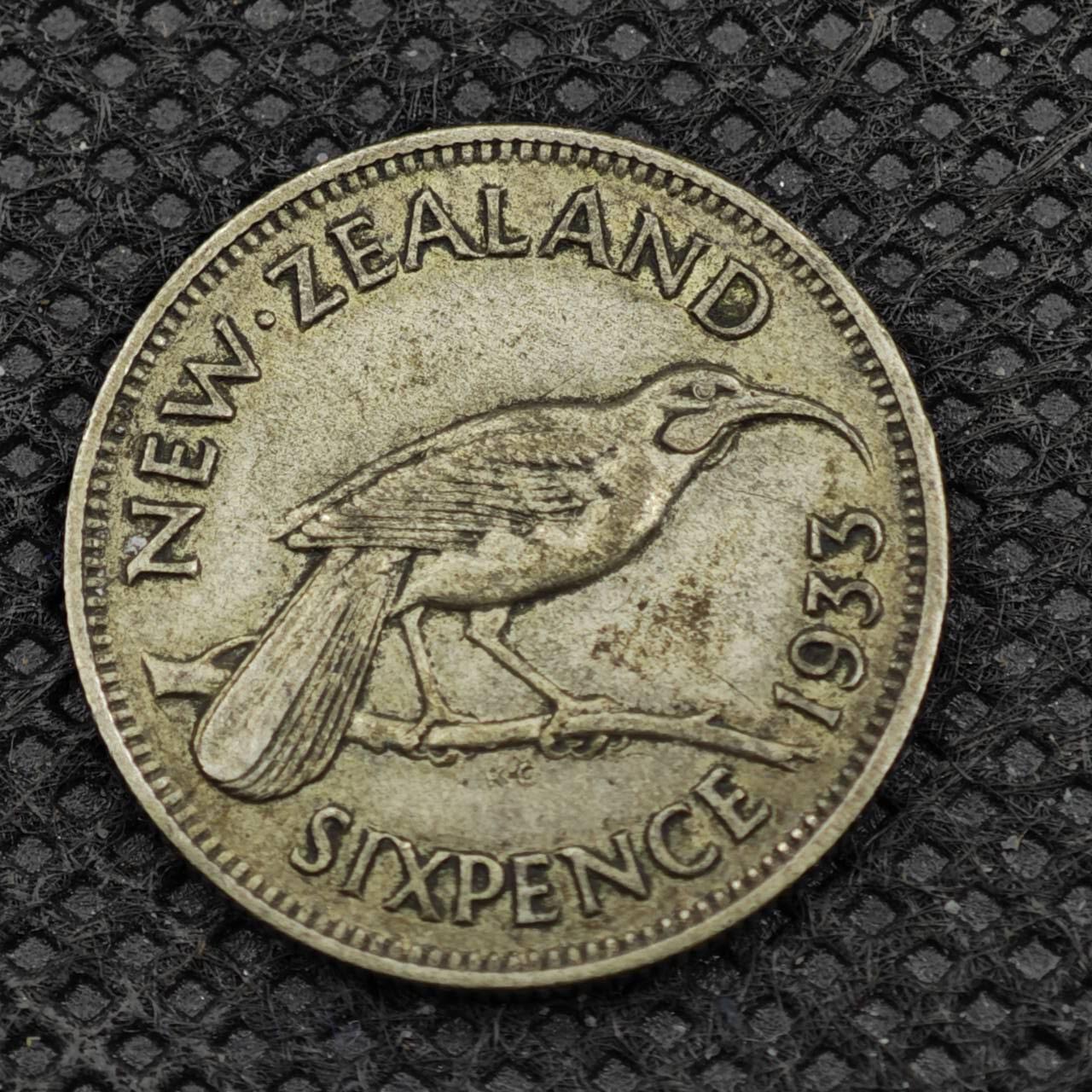 【淘币小摊】限时拍第八百二十四拍  小银币场  满百包邮可预留两周  周一统一发货    新西兰1933年乔治五世6便士银币