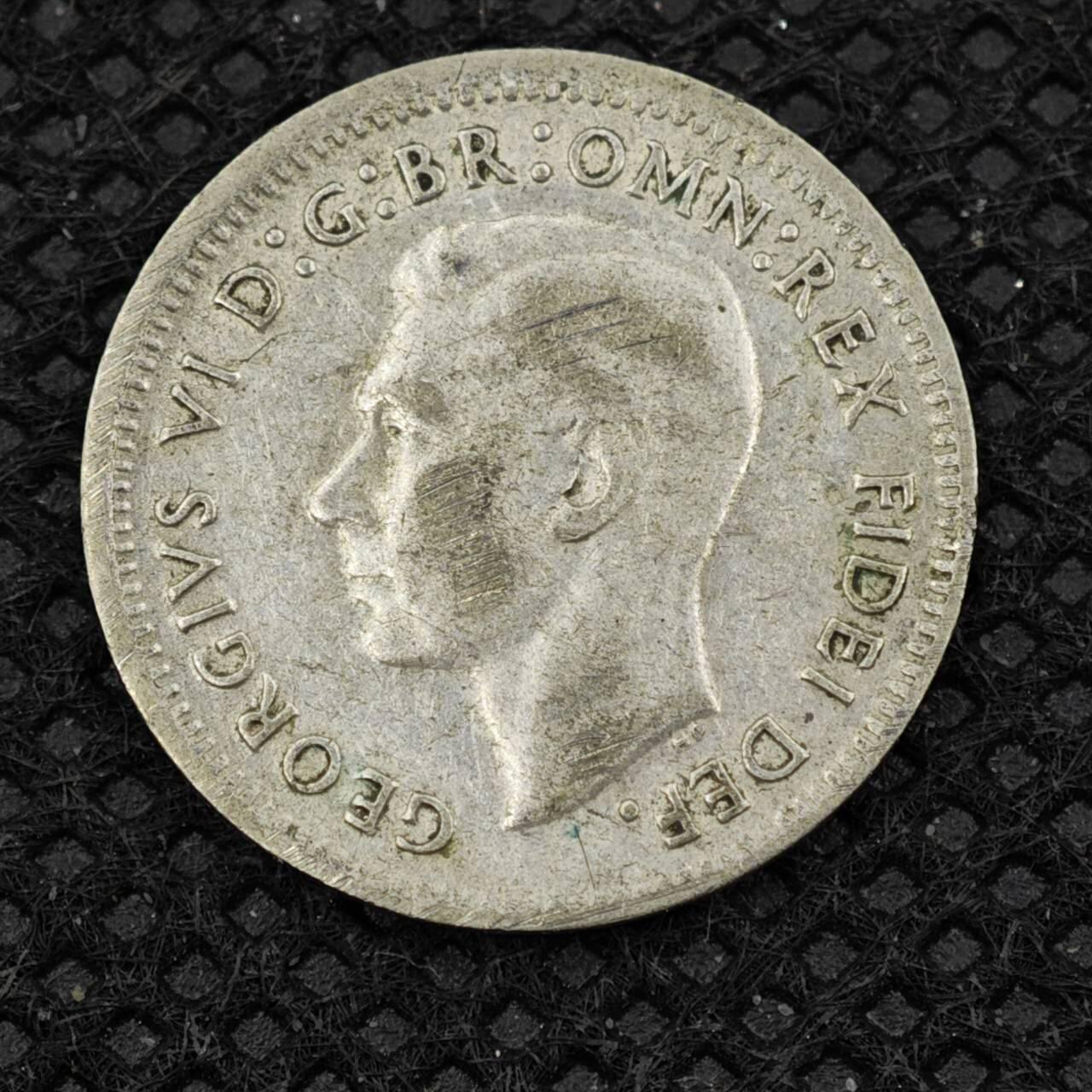 【淘币小摊】限时拍第八百二十四拍  小银币场  满百包邮可预留两周  周一统一发货    澳大利亚1951年乔治六世3便士银币