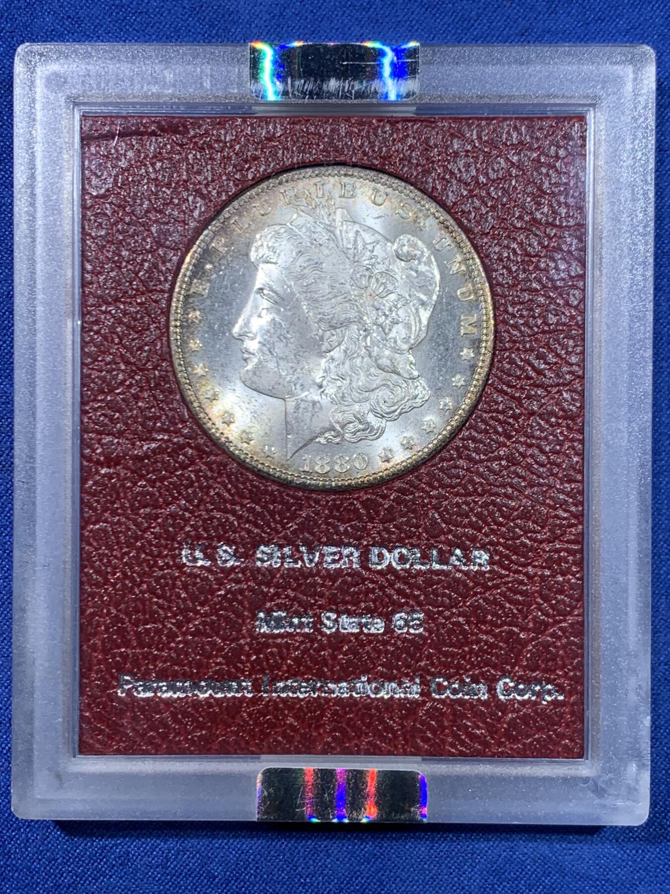 《竞宝斋》第445场 周日，周一，2场连拍 （全场包邮） NGC MS63 美国 1880年 1美元 摩根银币 正宗“Redfield派拉蒙”集藏原盒 国内极其少见 环彩包浆