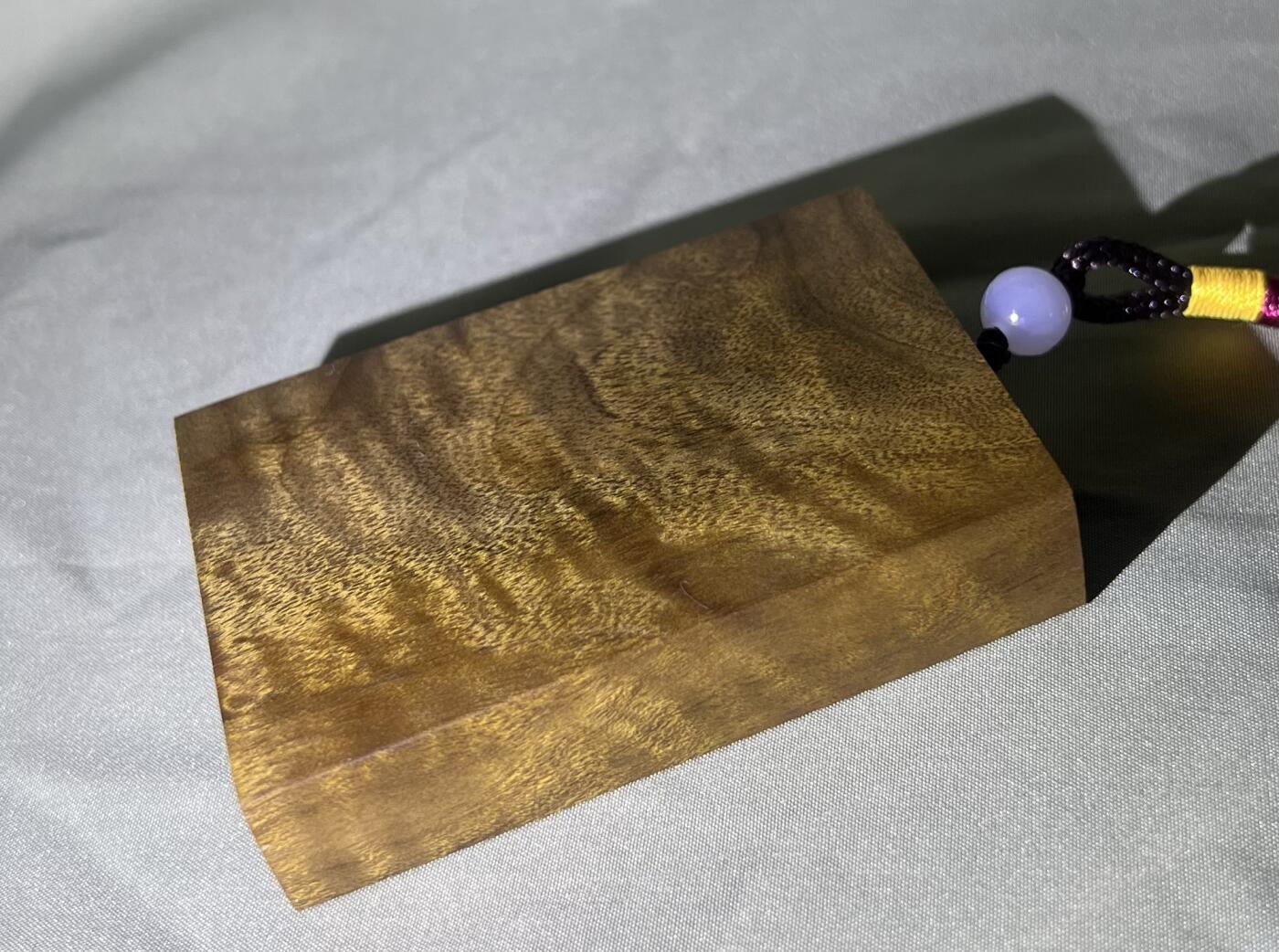 零元拍：金丝楠水波金丝牌子，香喷喷的小金砖，金光闪闪，46.5/69/14MM