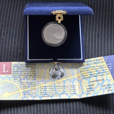 道一币馆币章第一百五十八场 - 原盒证 意大利1998年法国世界杯10000里拉精制银币 7000