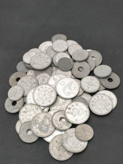 猩哥外币小铺➨【第206场】 - 钱币70个